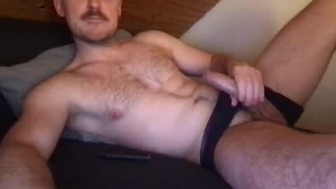 thierrinho8148 online show from February 10, 5:38 pm