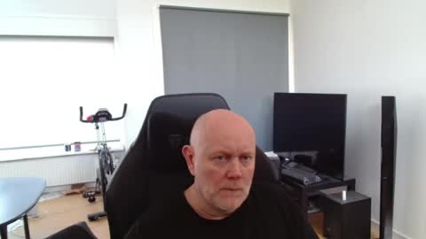 thomas806035 online show from July 27, 11:18 am