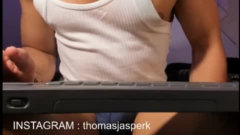 Thomas online show from May 8, 11:21 pm