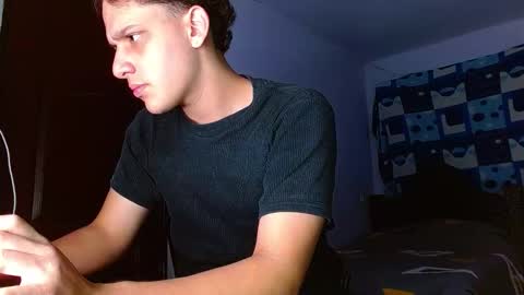 ---Thomas--- online show from November 18, 8:50 am