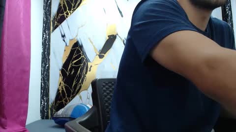 Thomas online show from May 17, 8:40 pm