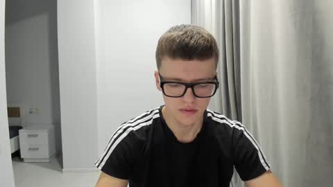 Tomas online show from December 3, 2:00 pm