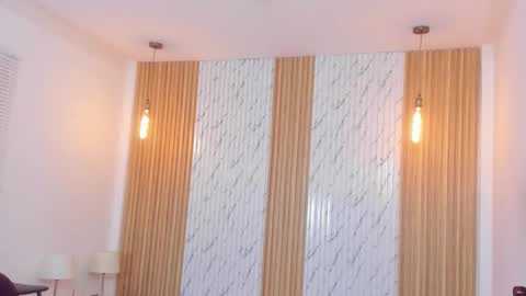 Thomas online show from December 15, 1:40 pm