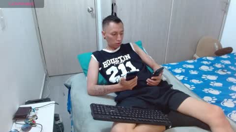 thomasdandyy online show from July 31, 6:20 pm