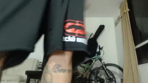 thomasjons online show from March 21, 8:41 am