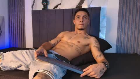 thomass_conor online show from April 13, 11:20 pm