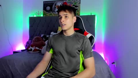 Thom Klein online show from January 28, 7:00 pm