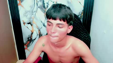 Thomas online show from February 12, 9:40 pm