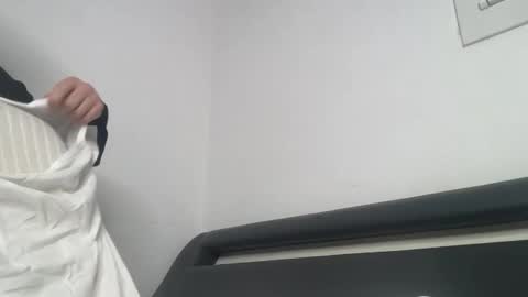 Thony Grey online show from March 3, 9:44 pm