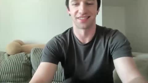 Thyle online show from April 27, 7:44 pm