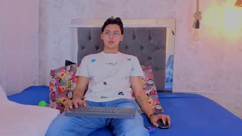   online show from May 16, 4:53 am