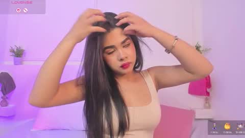 tianaglow4 online show from January 16, 11:52 am