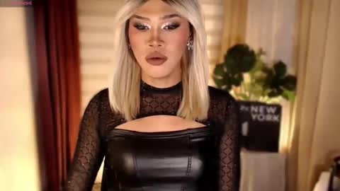 Sam online show from March 8, 4:44 pm