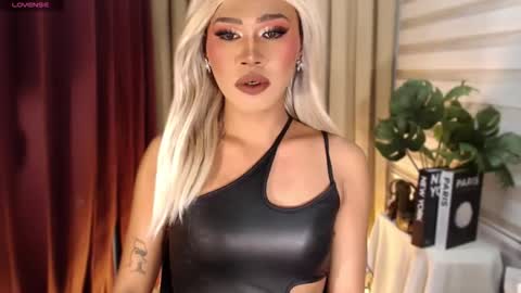 Sam online show from March 5, 8:12 am