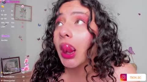 Snapshot of tich___ chatting on September 17, 6:39 am tich___ online show from September 17, 6:39 am