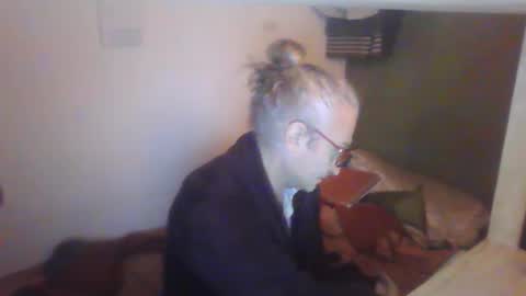 tiddles12345 online show from February 22, 3:54 am