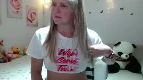 Tifany online show from March 6, 11:09 am