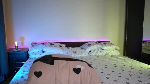 Tiffany online show from March 29, 10:00 pm