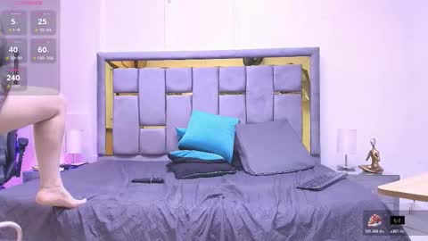 tiffanyandclark online show from March 18, 11:32 pm