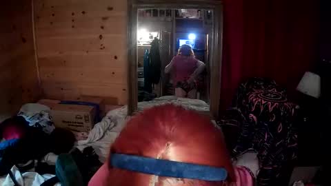 tiffanycase384727 online show from April 30, 2:38 am