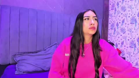 TiffanyDream8 online show from April 23, 8:54 pm