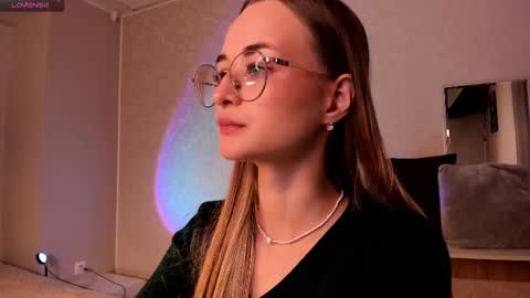 Tiffany online show from November 17, 1:13 pm