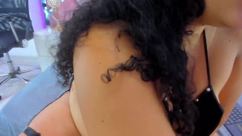 Tiffany Miller online show from December 20, 6:13 pm