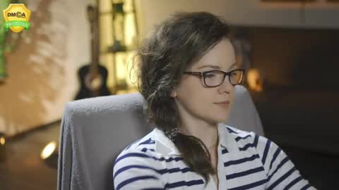 tiffanyriox online show from May 14, 11:58 pm