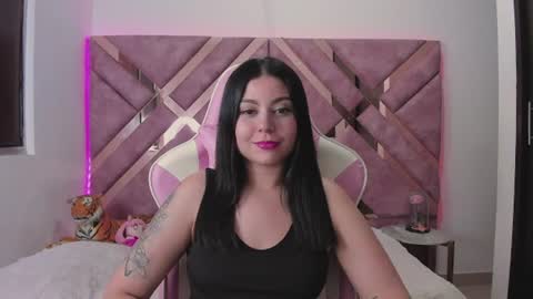 Ana online show from July 8, 8:12 pm