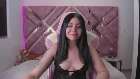 Ana online show from August 1, 9:27 pm