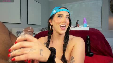 tightholestinytits online show from February 19, 9:03 pm