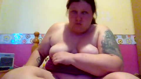 tightpussyuk87 online show from April 14, 6:33 pm