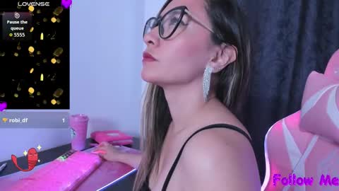 TILA TEQUILA online show from November 28, 1:51 pm