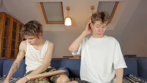 Snapshot of tim_milll chatting on January 12, 6:28 am Tim online show from January 12, 6:28 am