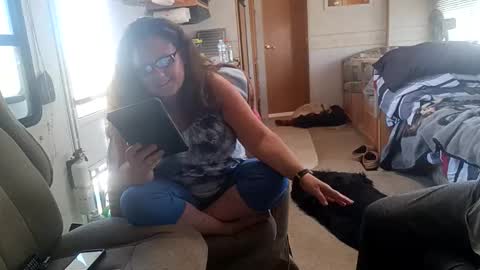 Tim  Amanda online show from April 22, 5:42 pm