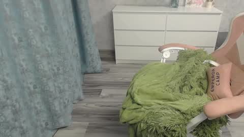 Snapshot of timmy7topcut chatting on December 30, 3:23 pm Timmy online show from December 30, 3:23 pm