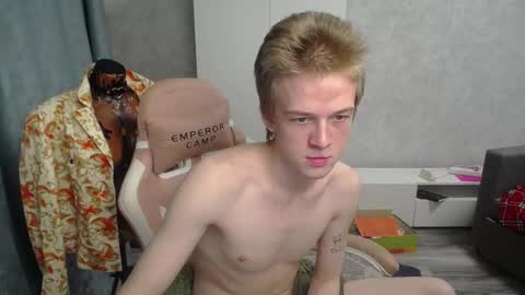 Snapshot of timmy7topcut chatting on February 12, 12:27 am Timmy online show from February 12, 12:27 am