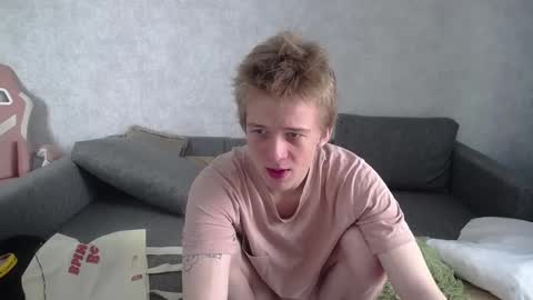 Snapshot of timmy7topcut chatting on March 3, 4:58 am Timmy online show from March 3, 4:58 am