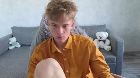 Snapshot of timmy7topcut chatting on September 18, 5:33 am Timmy online show from September 18, 5:33 am