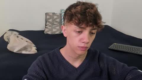 Timothy 21 years old online show from November 26, 5:42 pm