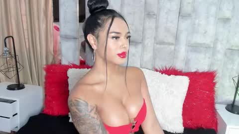 Snapshot of tina_noa chatting on October 22, 11:56 am Tina noa online show from October 22, 11:56 am