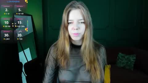 tina_tayllor__ online show from March 28, 6:09 pm
