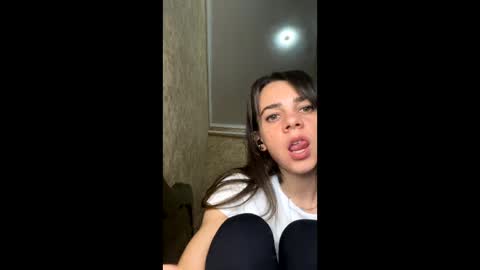 Snapshot of tinaloverxq chatting on October 25, 3:56 pm TinaLoverxq online show from October 25, 3:56 pm