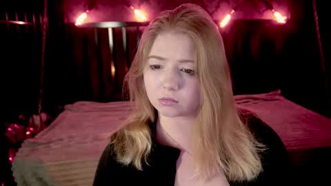 TinkerrBelll online show from March 23, 8:36 pm