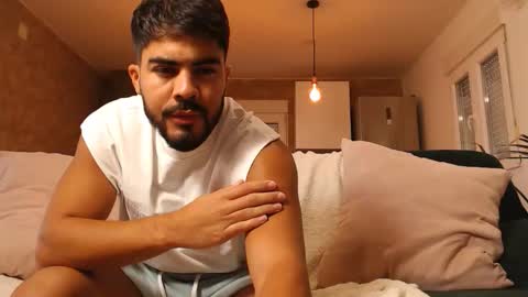 tinoclandestino online show from November 16, 10:17 am