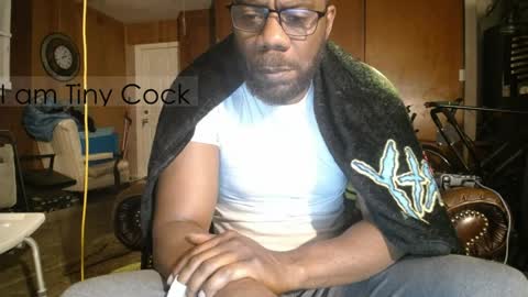 tinycock_1979 online show from April 8, 9:23 am