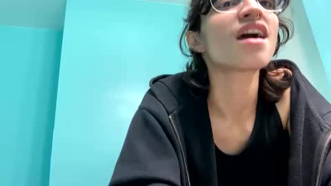 tinyhairycherry online show from October 21, 4:28 am