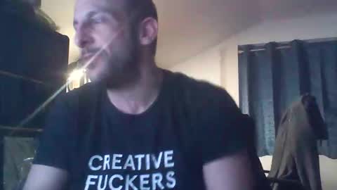 tiqueb40 online show from March 3, 1:23 am