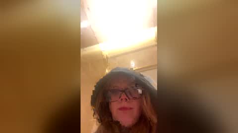 titepussypiggy online show from February 9, 6:11 pm