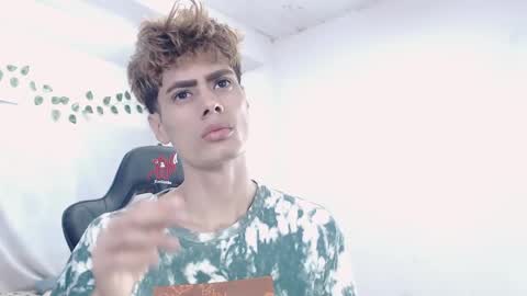 David online show from April 3, 8:54 am